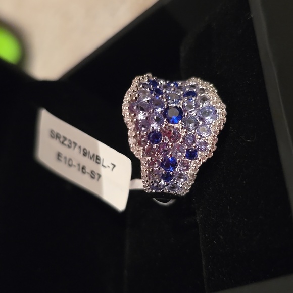 BEAUTIFUL STERLING SILVER BLUE SAPPHIRE STONES RING SIZE 7 - Picture 3 of 15